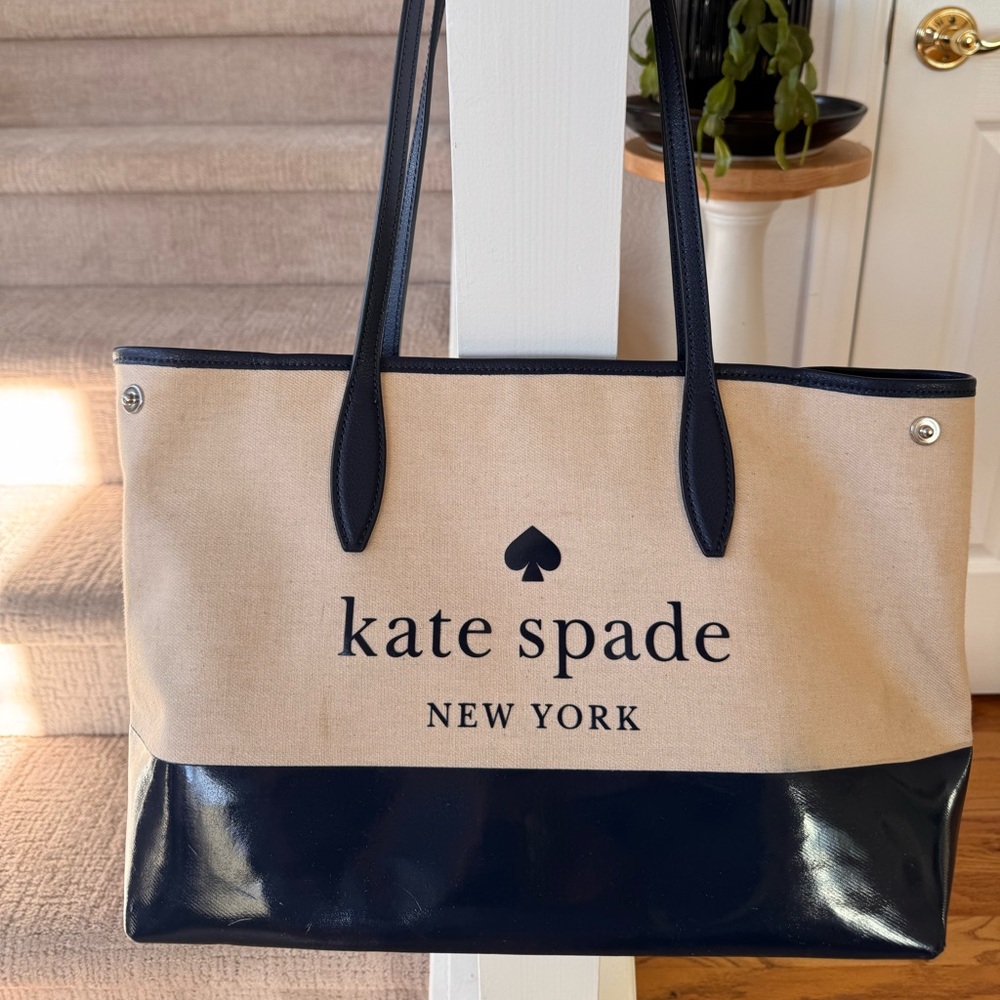 Kate Spade New York Street Tote Bag in Blue and Cream